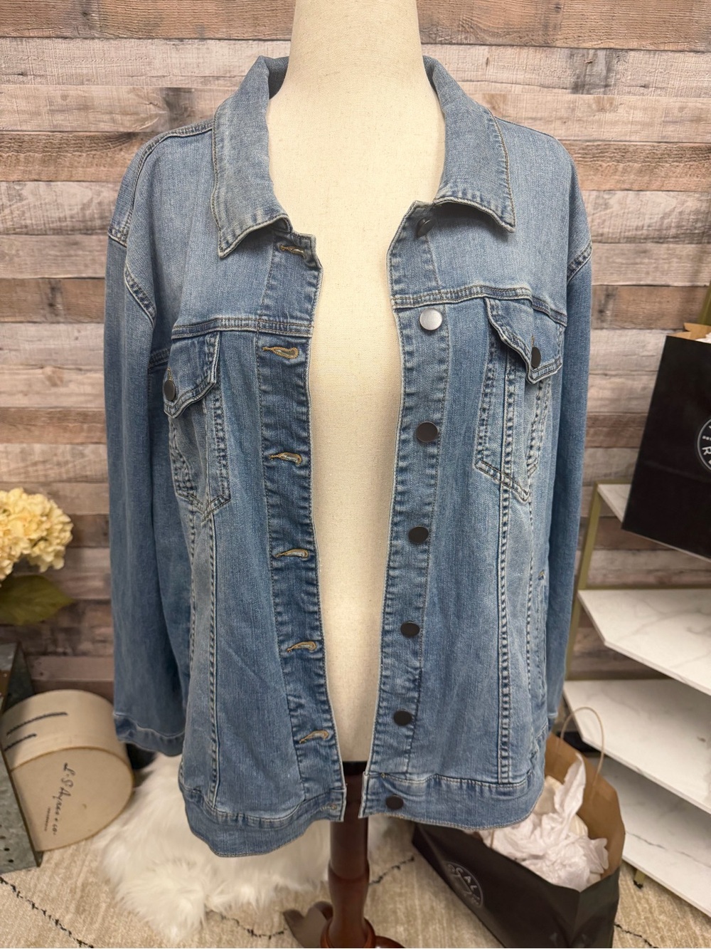Kut from the Kloth Medium Wash Denim Jacket 3X